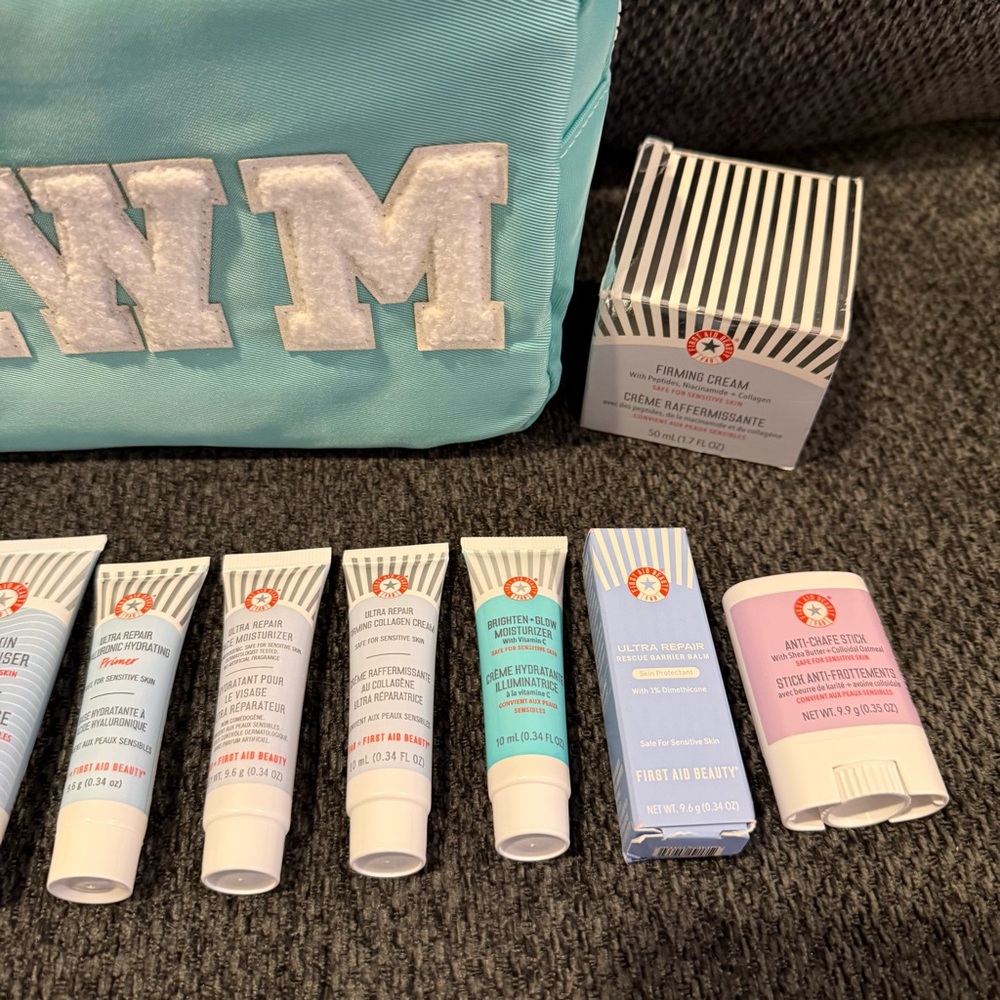 First Aid Beauty Bundle - Picture 4 of 5